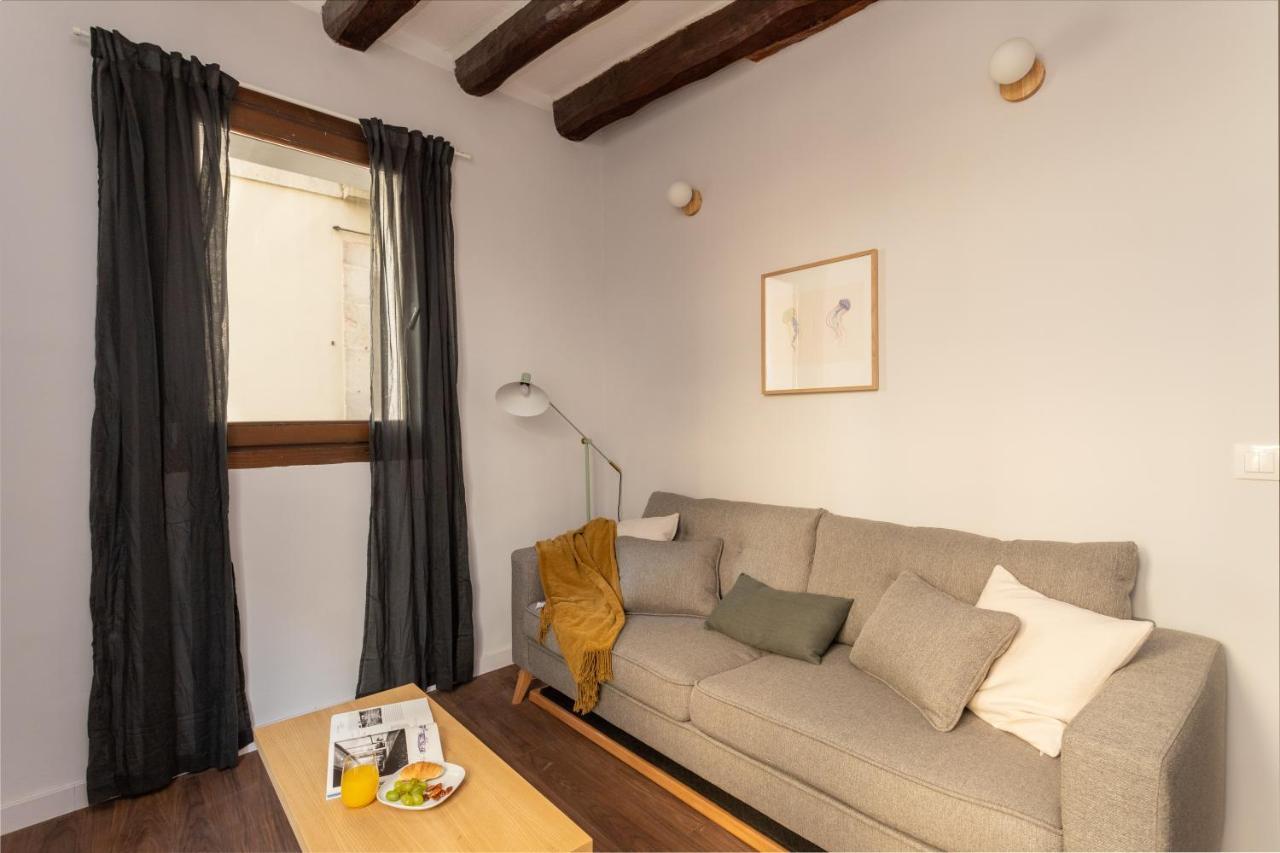 Barcelona Apartments In Born Exterior photo